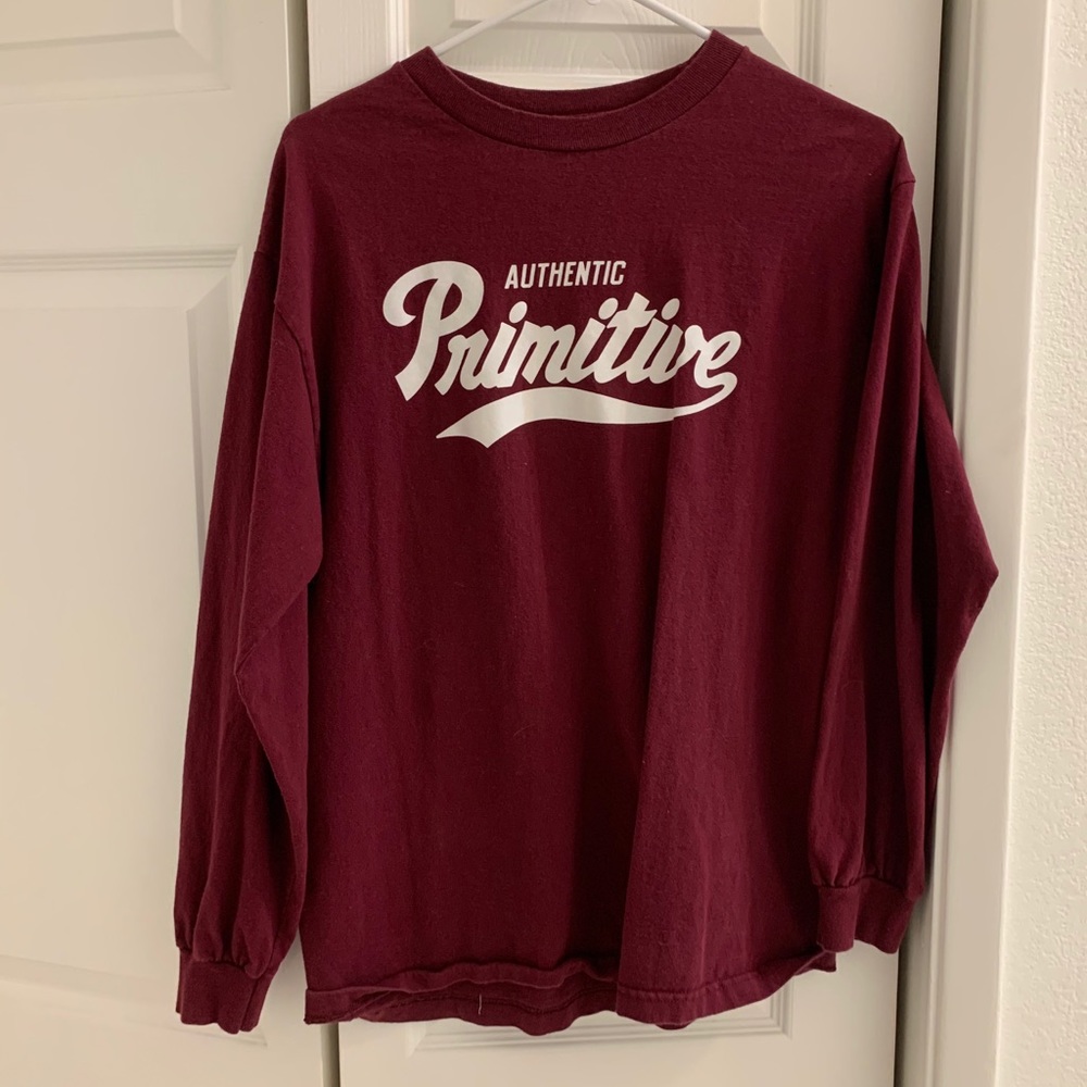 Authentic primitive maroon long sleeve size:medium